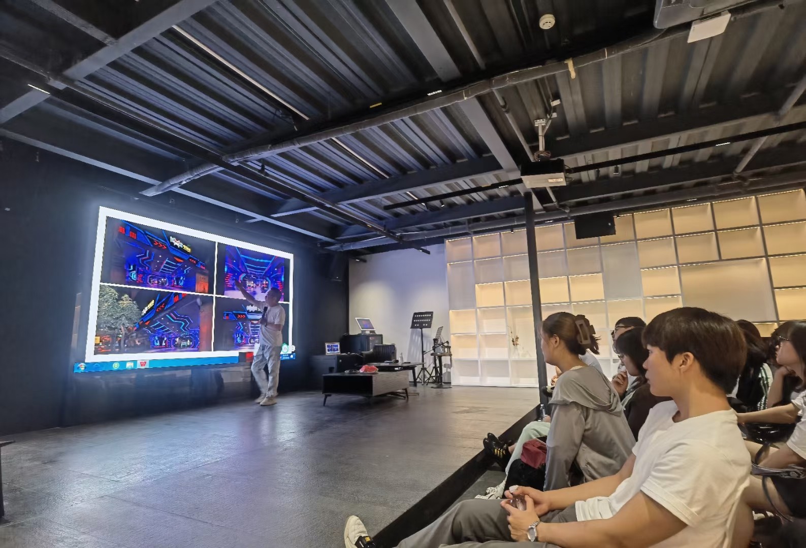 1738983996490707.jpg 1738983996490707.jpg